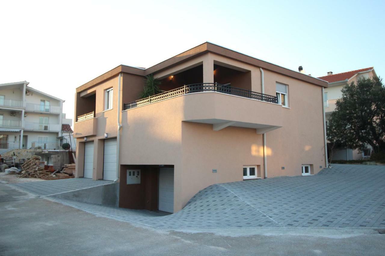 Lux Haus Villa Трогир Екстериор снимка