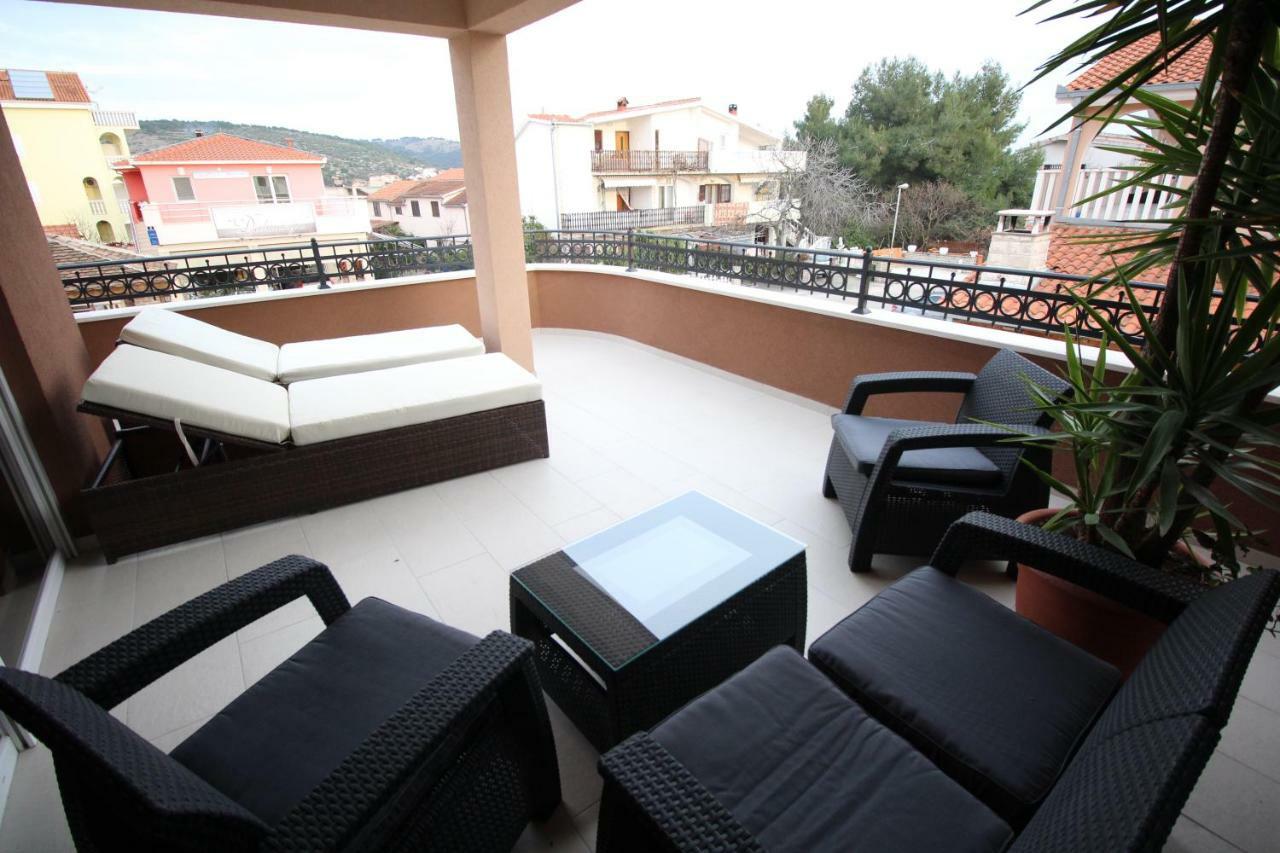Lux Haus Villa Трогир Екстериор снимка