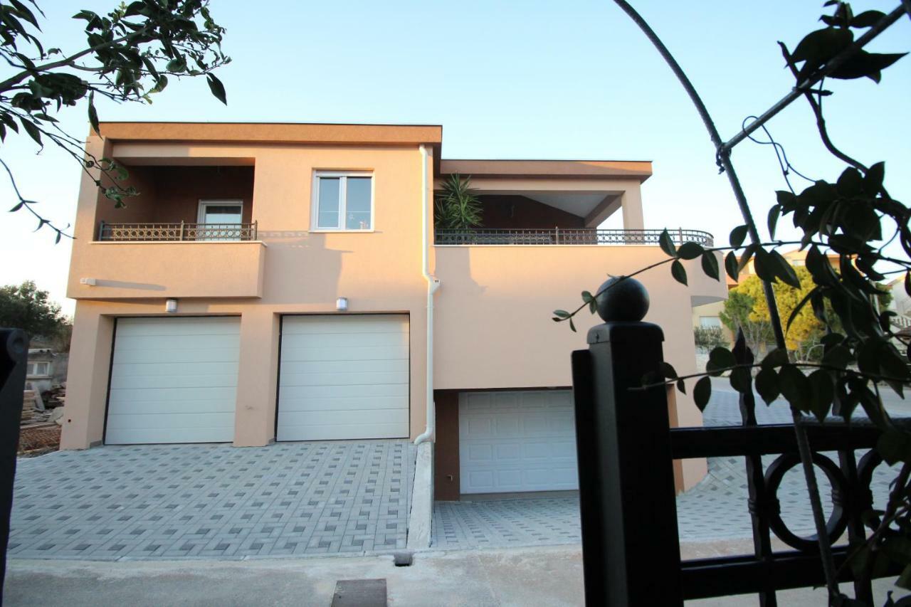 Lux Haus Villa Трогир Екстериор снимка